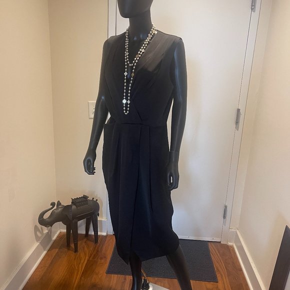 Collette's Closet | Sleek, Sexy, Classy Black Cocktail Dress (Never Worn) - Picture 3 of 11